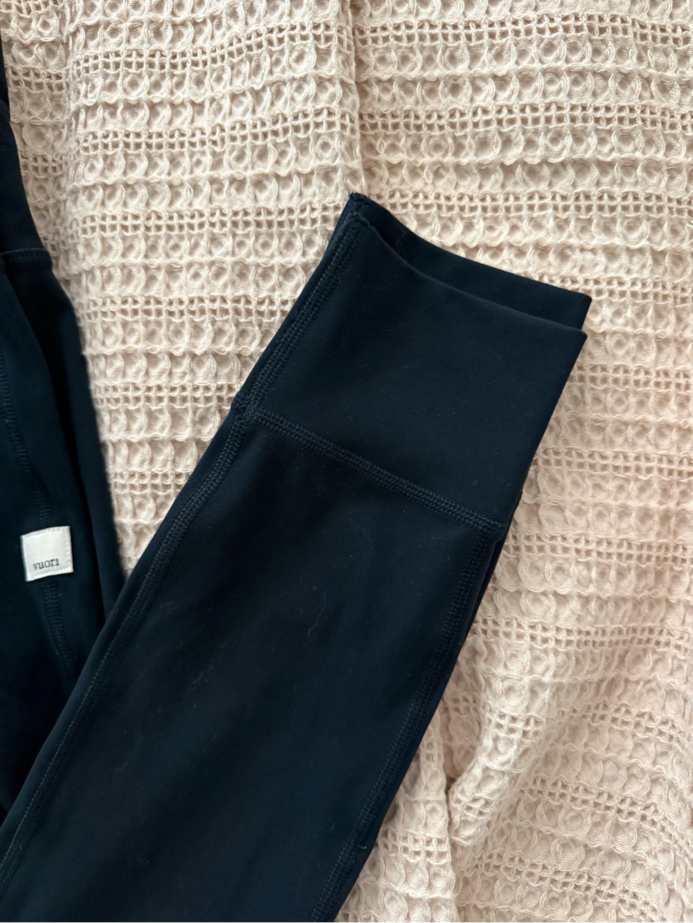 Vuori Navy Drawstring Leggings - Picture 3 of 3